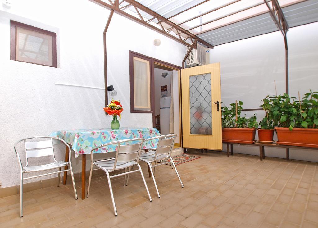 Apartments Branko 1348 Pula Luaran gambar