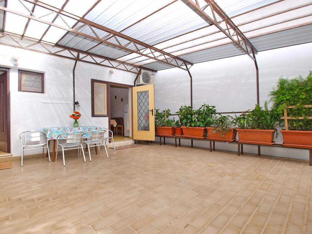 Apartments Branko 1348 Pula Luaran gambar